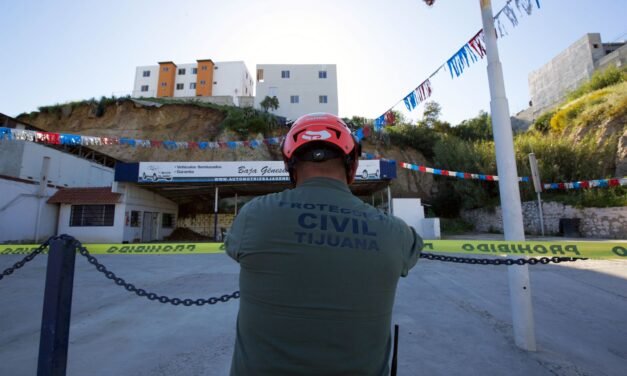 ATIENDE AYUNTAMIENTO INESTABILIDAD DE LADERA EN CUAUHTÉMOC SUR; PIDEN A LA POBLACIÓN EXTREMAR PRECAUCIONES