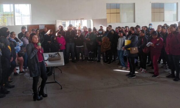 IMCAD CAPACITA A MADRES Y PADRES DE FAMILIA EN DETECCIÓN DE FACTORES DE RIESGO EN MENORES