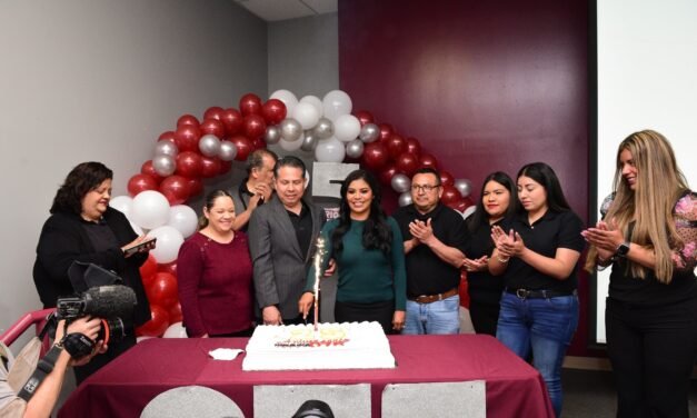 CONMEMORA ALCALDESA MONTSERRAT CABALLERO 25 AÑOS DE LA LÍNEA 075 DEL SDIF