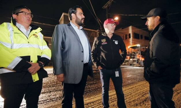 GOBIERNO DE MONTSERRAT CABALLERO REFUERZA BACHEOS NOCTURNOS EN TIJUANA