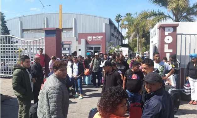 TRASLADAN A MIGRANTES DE UNIDAD REFORMA AL CENTRO INTEGRADOR CARMEN SERDÁN