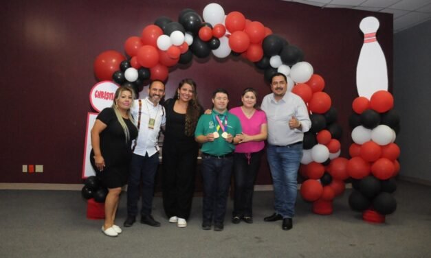 RECONOCE SDIF A CHRISTIAN GONZÁLEZ, MEDALLISTA DE LOS JUEGOS MUNDIALES DE VERANO EN BERLÍN