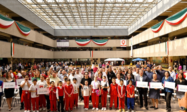 ENTREGA AYUNTAMIENTO DE TIJUANA ÚTILES ESCOLARES A 4 MIL ALUMNOS MUNICIPALES