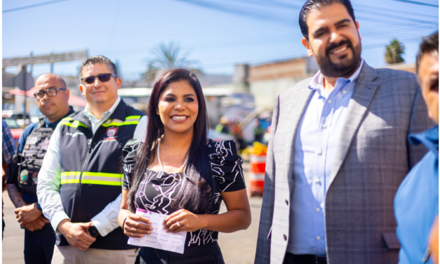GOBIERNO DE MONTSERRAT CABALLERO TRABAJA DÍA, TARDE, Y NOCHE EN EL BACHEO DE LAS VIALIDADES DE TIJUANA