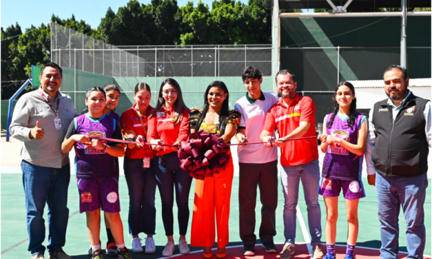 ALCALDESA MONTSERRAT CABALLERO REINAUGURA CANCHA REHABILITADA POR OXXO EN UNIDAD DEPORTIVA TIJUANA