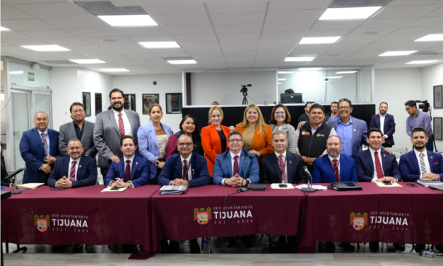 PRESENTÓ SDTUA GLOSA DEL SEGUNDO INFORME DE GOBIERNO ANTE REGIDORES