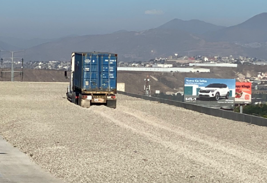 RAMPA DE FRENADO CONSTRUÍDA POR EL XXlV AYUNTAMIENTO EVITA TRAGEDIA