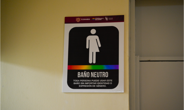 GOBIERNO DE MONTSERRAT CABALLERO INAUGURA BAÑO NEUTRO EN PALACIO MUNICIPAL