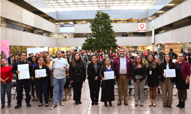 GOBIERNO DE MONTSERRAT CABALLERO ENTREGÓ RECONOCIMIENTOS A ESTUDIANTES DEL PROGRAMA INTEGRAL EDUCATIVO 2023