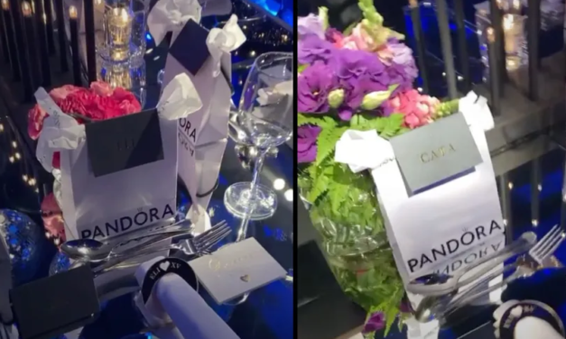 ORIGINAL DECORACIÓN DE QUINCEAÑERA: CENTROS DE MESA CON ENCANTO PANDORA ASOMBRAN A LOS INVITADOS