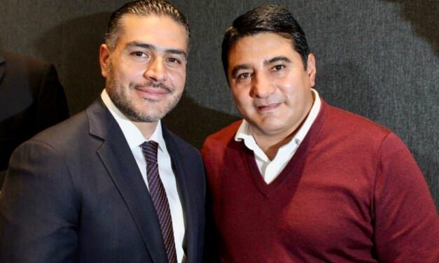TERRIBLE MORALES SE REÚNE CON HARFUCH