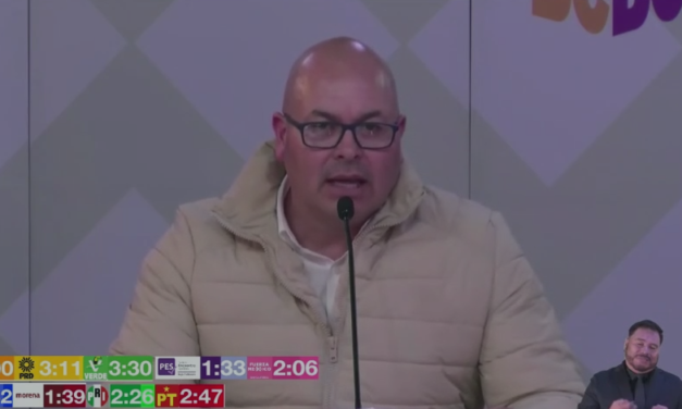 ARREMETEN CONTRA AYALA EN EL DEBATE DE CANDIDATOS A ALCALDE EN ENSENADA