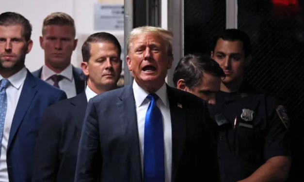 JURADO ENCUENTRA A DONALD TRUMP CULPABLE EN CASO STORMY DANIELS