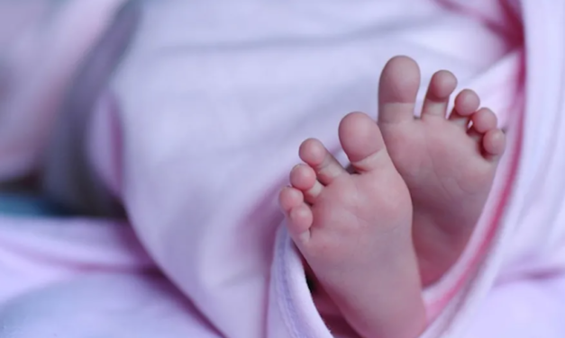 DEMANDAN A CLÍNICA POR INTERCAMBIO DE BEBÉS EN EDOMEX; SE NIEGAN A EMITIR CERTIFICADO DE NACIMIENTO