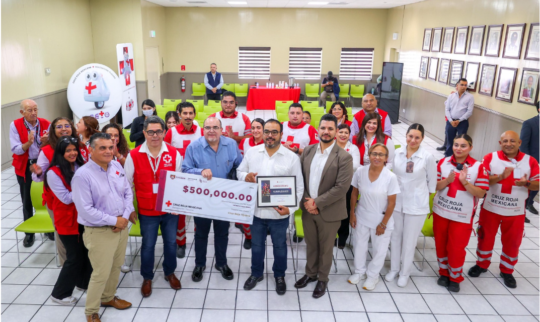 CUMPLE ALCALDESA MONTSERRAT CABALLERO CON DONATIVOS PARA CRUZ ROJA