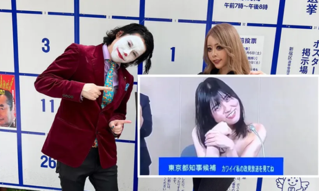 ASPIRAN A GOBERNAR TOKIO: MUJER SE QUITA LA BLUSA Y HOMBRE SE VISTE DE ‘JOKER’, CAUSANDO REVUEL EN REDES