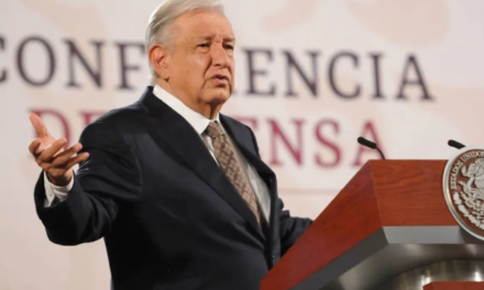 AMLO VE ESPECULACIÓN EN FRENO A PLANTA DE TESLA; CONFÍA EN QUE SIGA EL PROYECTO DESPUÉS DE ELECCIÓN EN EE.UU.