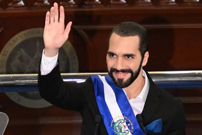 NAYIB BUKELE ELIMINA LA «IDEOLOGÍA DE GENERO» EN LAS ESCUELAS EN EL SALVADOR