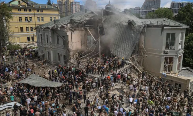 RUSIA NIEGA ATAQUE A HOSPITAL INFANTIL EN KIEV Y CULPA A UCRANIA