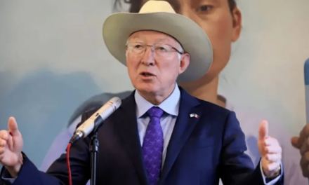 «ARRESTO DE ‘EL MAYO’ Y ‘EL GÜERO’ SORPRENDIÓ INCLUSO AL FISCAL DE EE.UU.: KEN SALAZAR»