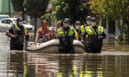 CRISIS EN CHALCO: 2,000 HOGARES BAJO AGUAS NEGRAS Y SIN SOLUCIÓN A LA VISTA