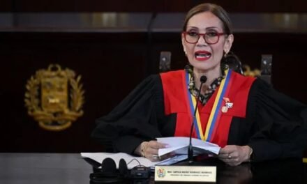 IMPACTANTE DECISIÓN DEL TRIBUNAL SUPREMO: MADURO PROCLAMADO PRESIDENTE EN MEDIO DE ACUSACIONES DE FRAUDE