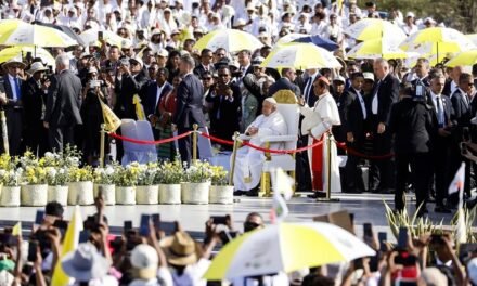 ¡600,000 FIELES ACUDEN A LA MISA DEL PAPA EN TIMOR ORIENTAL! ¿LA MAYOR CONGREGACIÓN PAPAL?