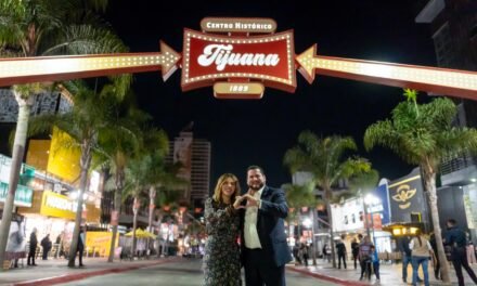 ¡BIENVENIDOS AL NUEVO CENTRO HISTÓRICO! TIJUANA INAUGURA LA PUERTA DE LA AVENIDA REVOLUCIÓN