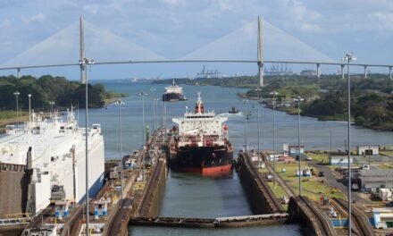 JOSÉ RAÚL MULINO RESPONDE A TRUMP: «EL CANAL DE PANAMÁ ES Y SEGUIRÁ SIENDO PANAMEÑO»