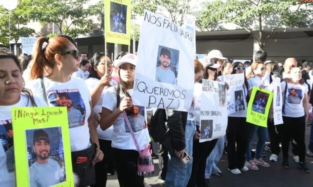 MARCHAS EN CULIACÁN: CRECE LA PRESIÓN CONTRA EL GOBERNADOR ROCHA