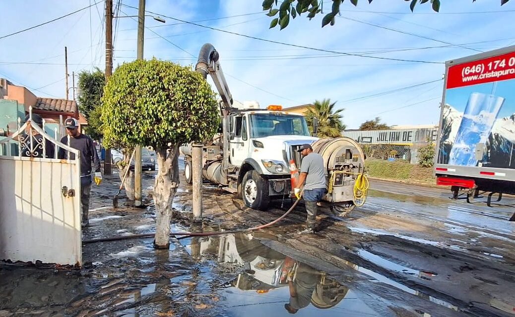 CESPE ATIENDE DERRAME DE AGUAS RESIDUALES POR RUPTURA EN EMISOR INDUSTRIAL DE ENSENADA