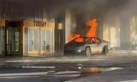 TESLA CYBERTRUCK EXPLOTA EN LAS VEGAS FRENTE AL HOTEL TRUMP: SOSPECHAS DE UN ATAQUE PREMEDITADO