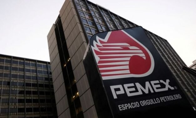 INVESTIGAN RED DE VENTA DE PLAZAS EN PEMEX: COBRABAN HASTA 500 MIL PESOS