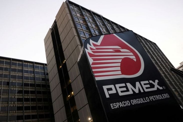 INVESTIGAN RED DE VENTA DE PLAZAS EN PEMEX: COBRABAN HASTA 500 MIL PESOS